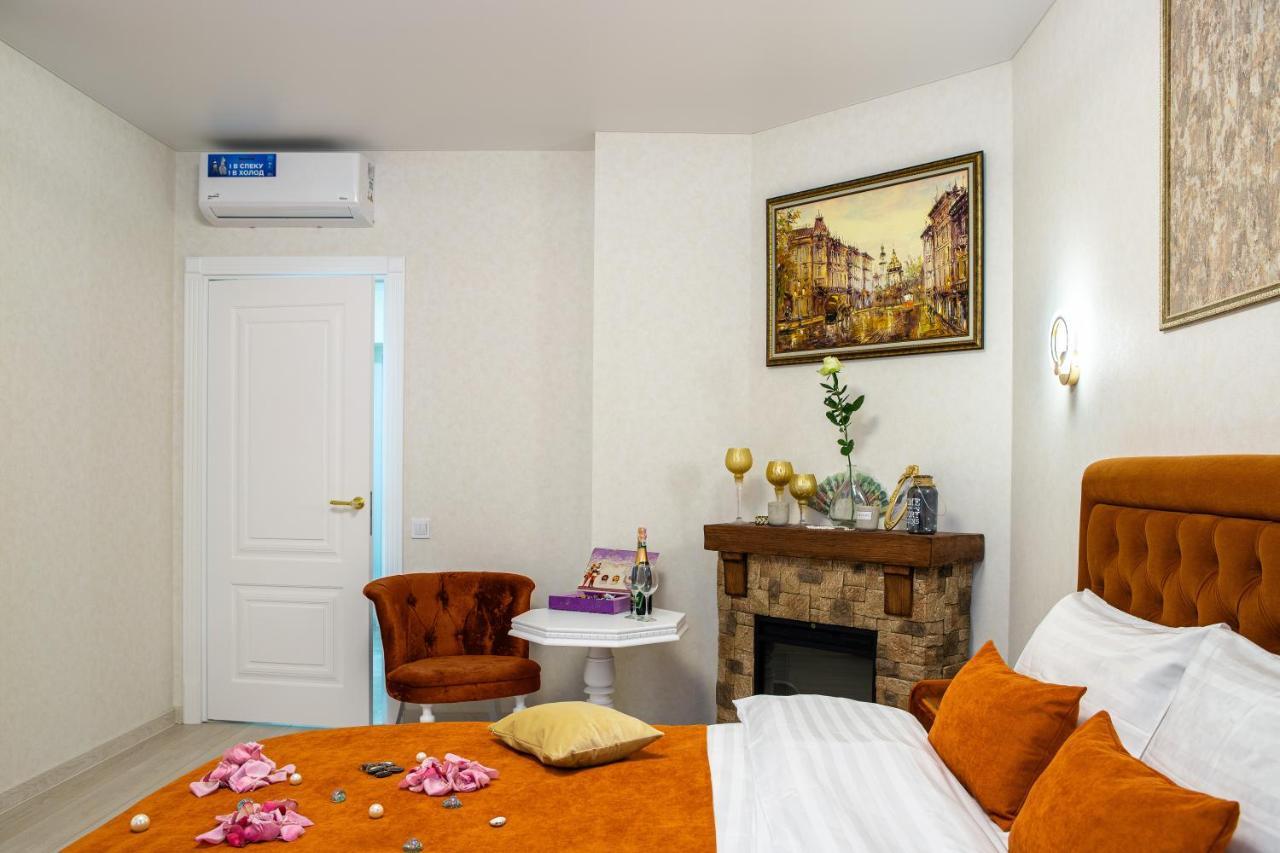 Rynok Square City Center Two Bedroom Apartment! Lviv Exterior foto