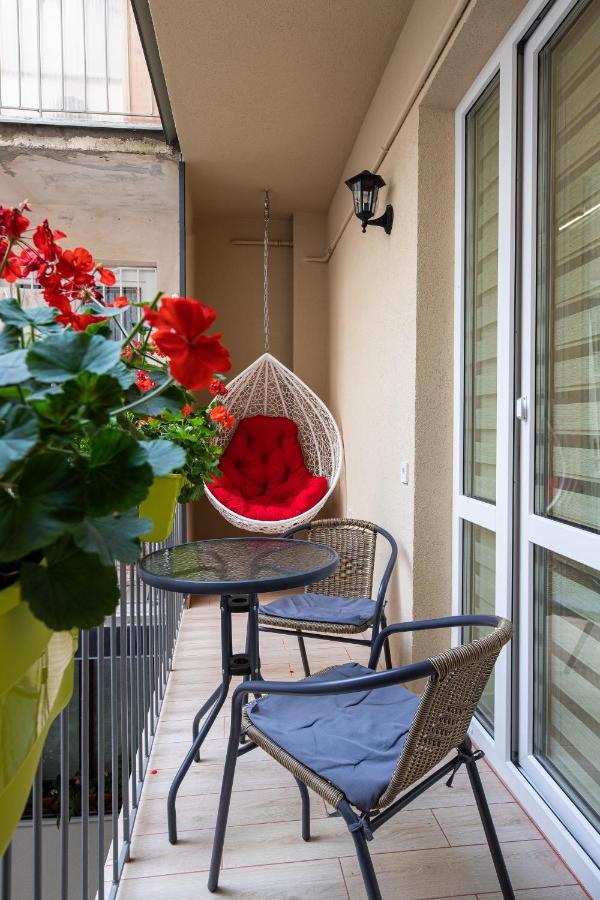 Rynok Square City Center Two Bedroom Apartment! Lviv Exterior foto