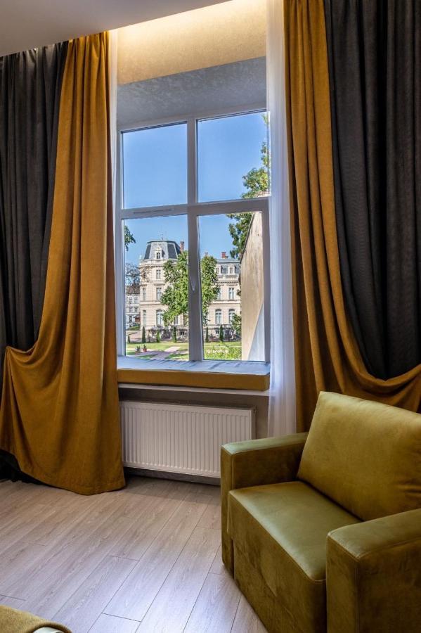 Rynok Square City Center Two Bedroom Apartment! Lviv Exterior foto
