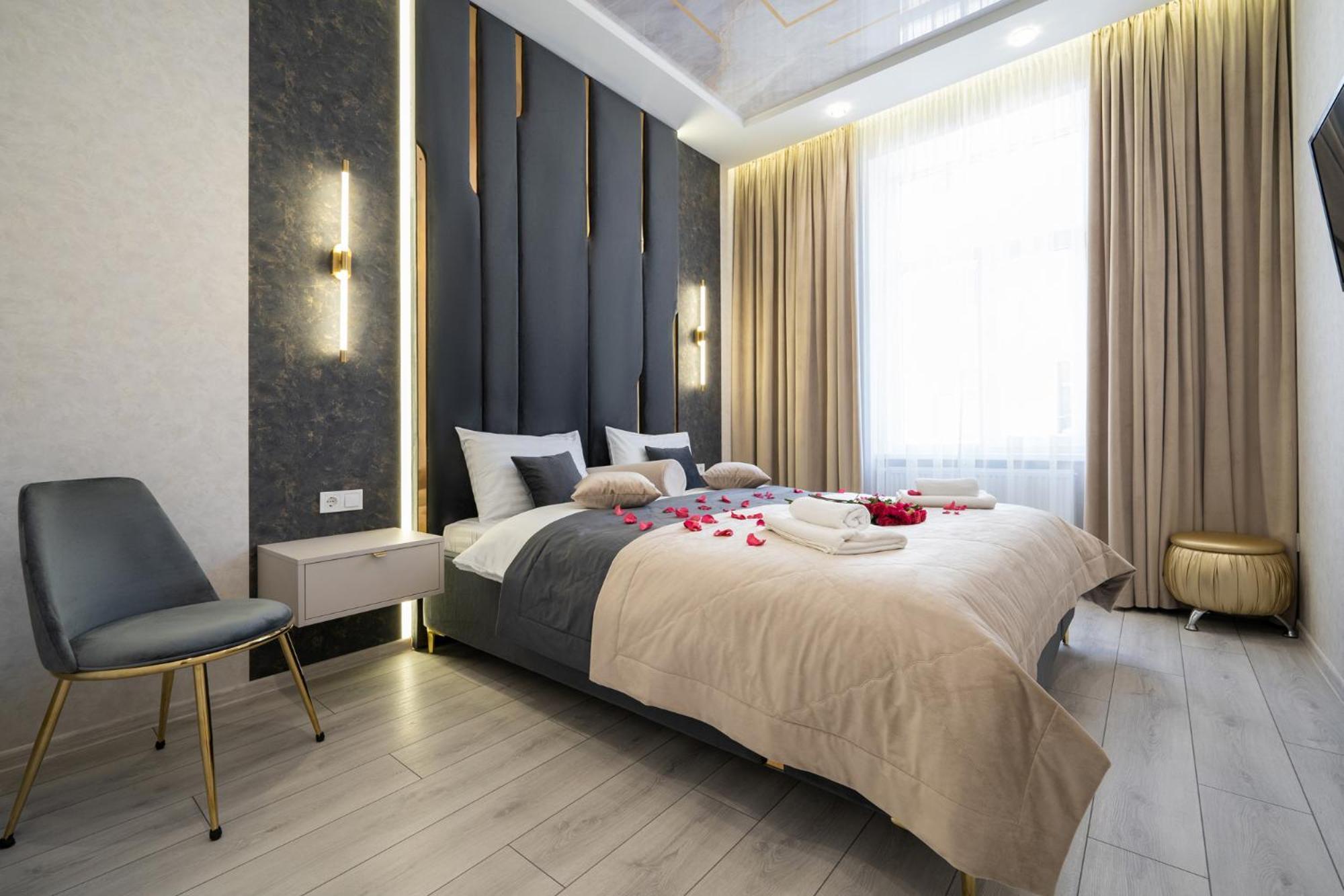 Rynok Square City Center Two Bedroom Apartment! Lviv Exterior foto